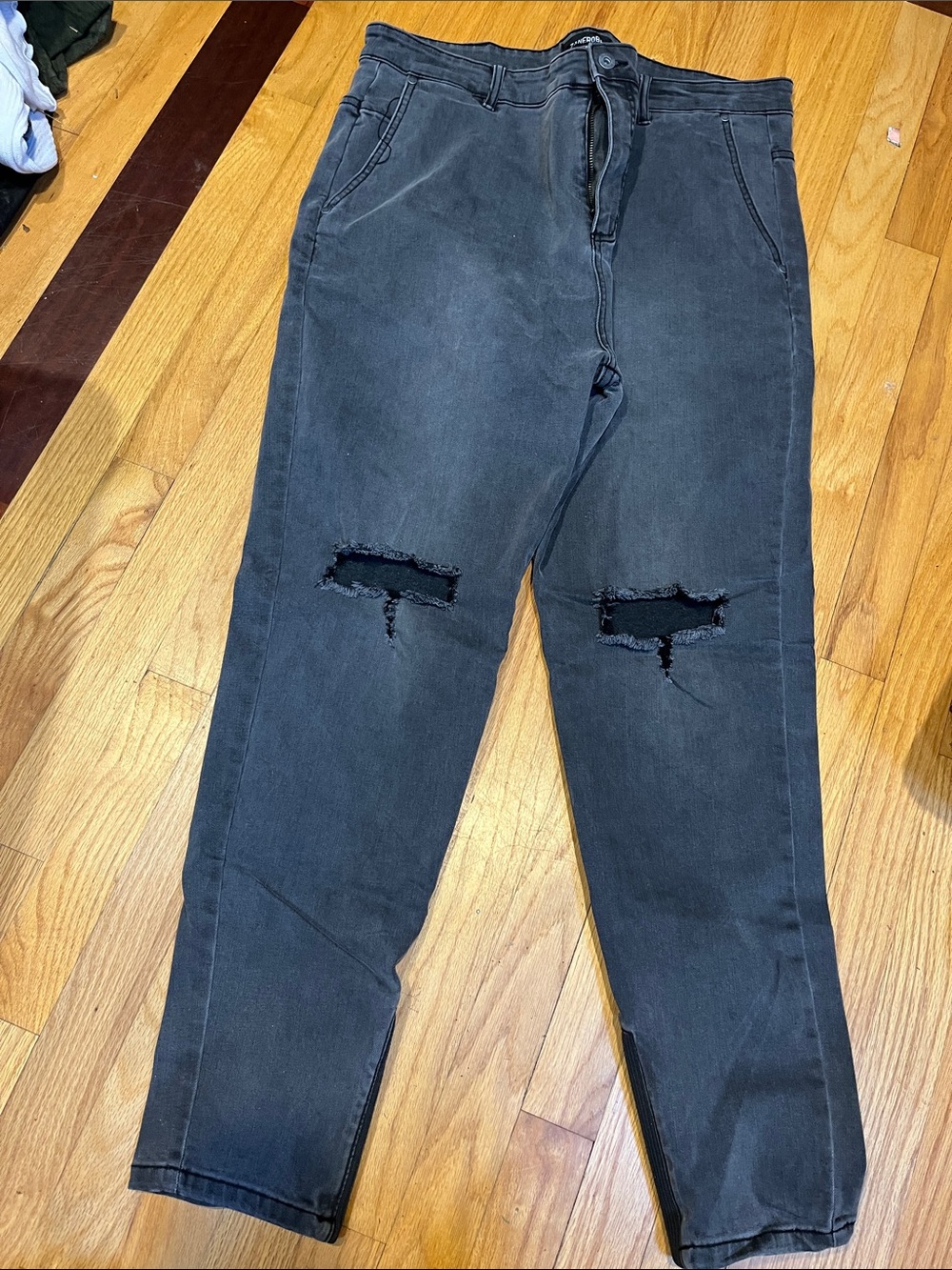 Black Distressed Knee Ripped Jeans